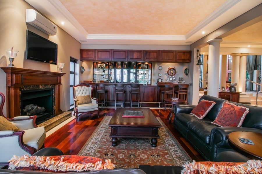 5 Bedroom Property for Sale in Pezula Golf Estate Western Cape